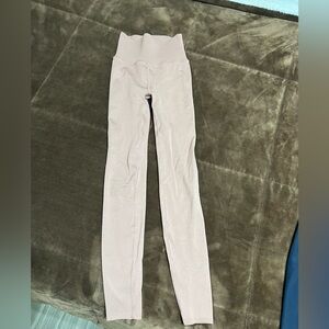 Woman’s size xs Fabletics sculpting leggings